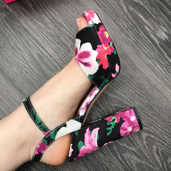 Betsey Johnson Shoes - BETSEY JOHNSON Isla Black Floral Heels